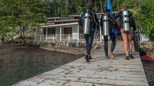 Pronti per le immersioni al Thalassa Dive Resort a Lembeh, North Sulawesi - Indonesia (photo by Thalassa)