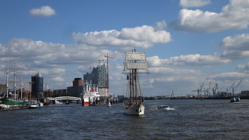 Ein wunderbarer Anblick in den Hamburger  Hafen....