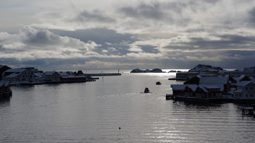 Svolvaer in der Nacht