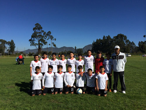 Equipo Pre-infnatil en el inicio del Torneo de Maracaná 2014, Agosto 30