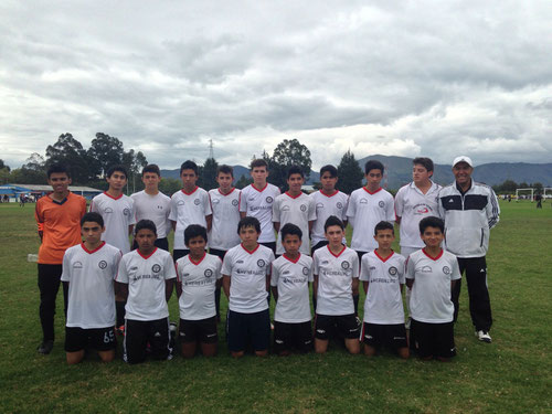 Equipo Prejuvenil A de San Pablo, tras el triunfo 3-1 sobre Atlético Nacional el 29 de Septiembre en el Torneo Maracaná 2013