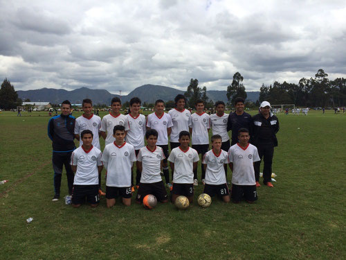 Equipo Pre-juvenil de San Pablo en Torneo de Maracaná 2014