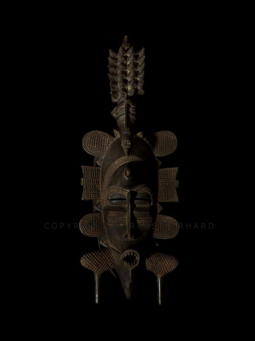 Kpelié mask by Bakari Coulibaly, Dickodougou, Senufo art