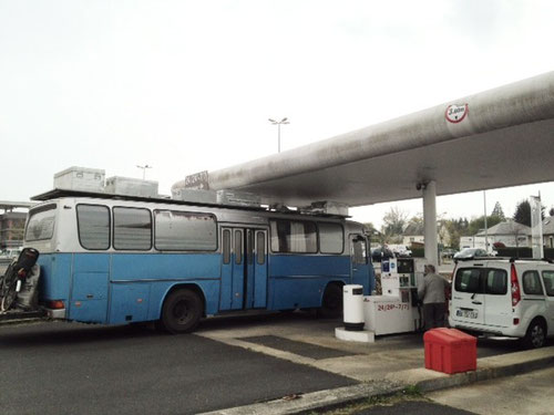 Zum Glück ist die höchste Kiste ganz hinten!