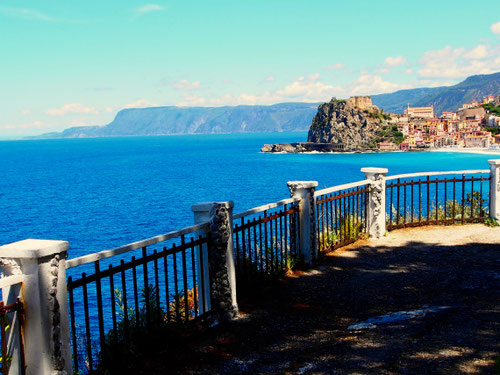 unendliche Panorama-Aussichten - nicht ganz so schön wie in Capri