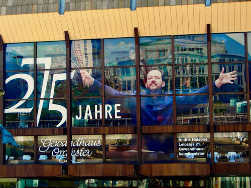 das berühkte Gewandhaus-Theater