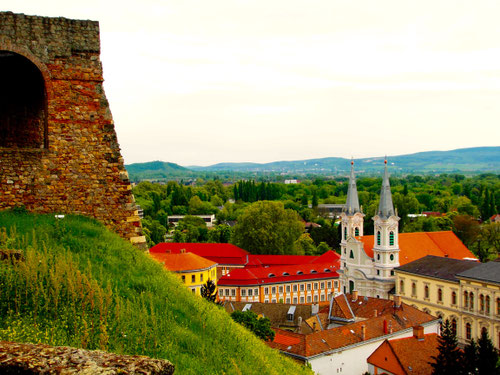 Esztergom am Donauknie - die katholische Kirche, das relgiöse Zentrum Ungarns