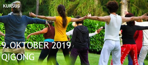 Fotolia / Qigong in the park © cagrandelor