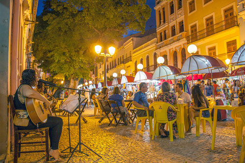 rua bom jesus, recife antigo, strassen café, hafenviertel, brazil, live musik, oxente, snacks, bier, treffpunkt, bar