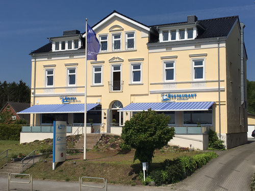 Hotel Kieler Förde in Friedrichsort direkt an der Kieler Förde mit ihren freundlichen Gastgebern Herr und Frau Kempcke.