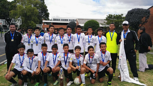 Escuela de futbol San Pablo-Bogotá, Campeones Copa Suárez, categoría Infantil 2004 de la Bogotá Premier Cup. Octubre 14 de 2017