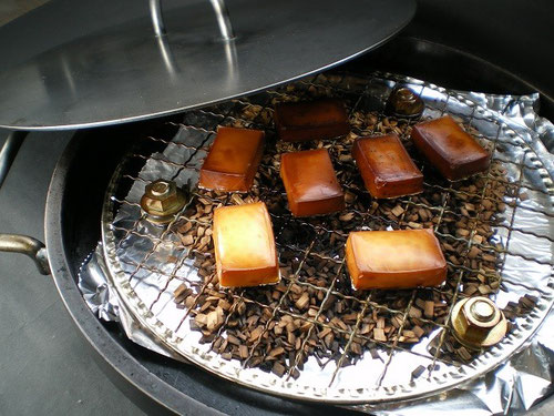 アウトドア派の鉄板プレス料理 - 業務用鉄板 BBQ鉄板の昭和屋工業 アウトドア派の鉄板プレス料理 - 業務用鉄板 BBQ鉄板の昭和屋工業
