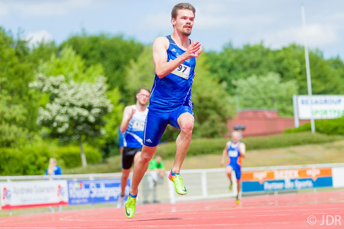 Sprinter Simon Heweling beeindruckte mit einem fulminanten Double über 100 und 200m (Foto: Jan-David Ridder)