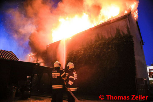 Feuerwehr, Blaulicht, Verkehrsunfall, PKW, LKW, Knittelfeld, Zusammenstoß