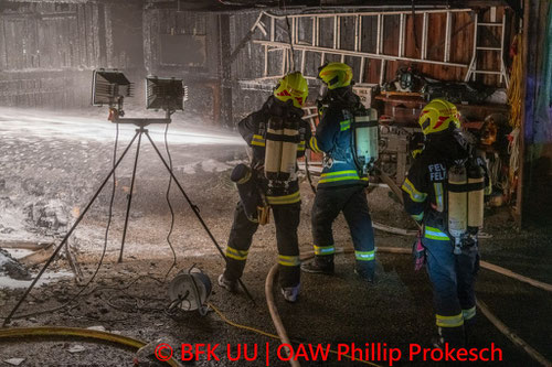 Feuerwehr, Blaulicht, Sturm, Einsätze, Urfahr-Umgebung, Baum, Anhänger, Metallteile