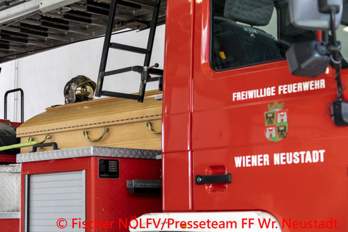 Feuerwehr; Blaulicht; FF Wiener Neustadt;