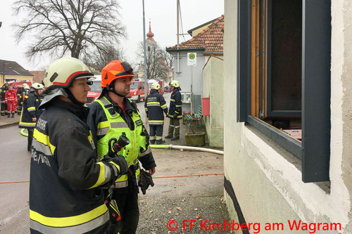 Feuerwehr; Blaulicht; FF Kirchberg am Wagram; Brand; Altbau; Sanierung;