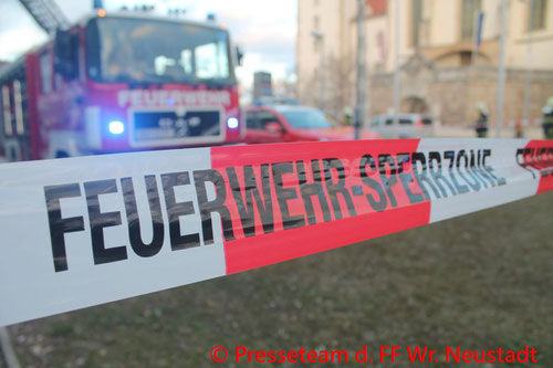 Feuerwehr; Blaulicht; FF Wiener Neustadt; Beschimpfung; Ehrenamtliche Mitglieder; Silvester;