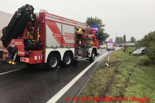 Feuerwehr; Blaulicht; FF Wiener Neudorf;