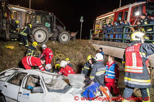 Feuerwehr; Blaulicht; FF Ollern; Übung; Einsatzübung; Rotes Kreuz; ASBOE;