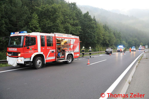 Feuerwehr; Blaulicht; BFV Knittelfeld; PKW; Auto; Überschlag; S36;