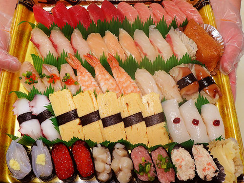 銀座の会議室にお届けしました 高級なネタを使ったお寿司の出前です!