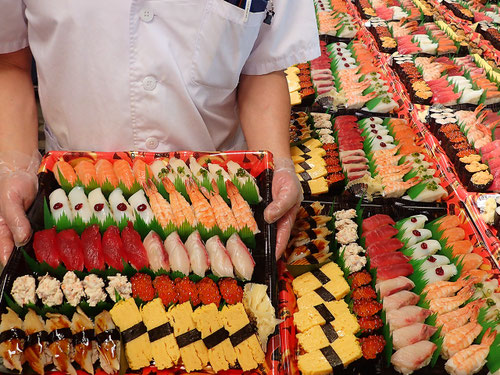 港区青山のオフィスにお寿司の出前、お届けしました。