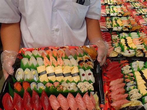 chiyoda-ku-kojimachi-business-district-sushi-delivery