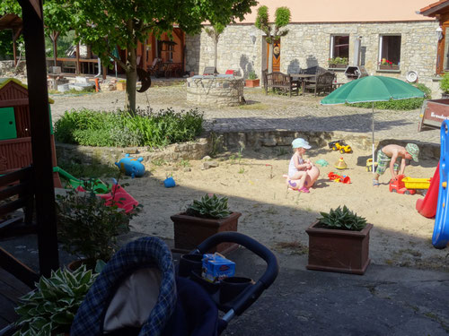 spielen im Sand, Kinder , Spielplatz, 