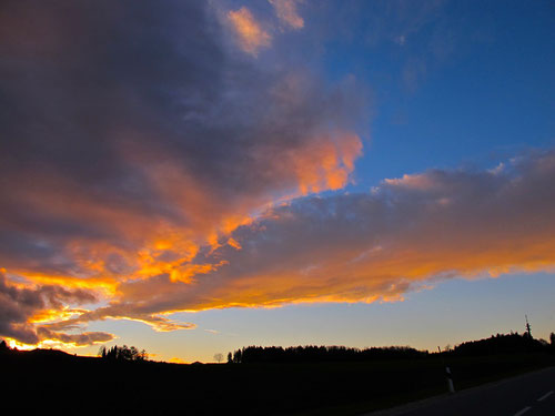 der letzte Sonnenuntergang auf unserer Reise hatte begonnen 