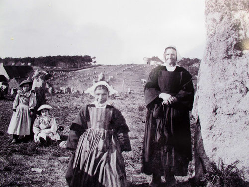 im Jahre 1912 - vor den Steinreihen in Le Menec