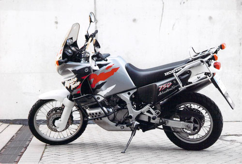 Foto of my Africa Twin taken 1998