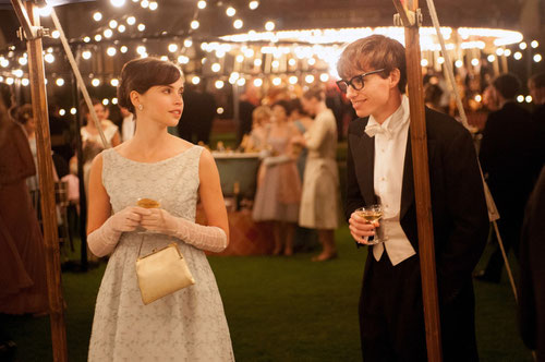 Felicity Jones et Eddie Redmayne jouent le couple Jane et Stephen Hawking (©UPI).