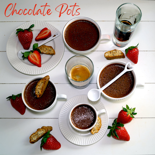 Dessert für Große: Chocolate Pots, Erdbeeren und Cantuccini zum Espresso