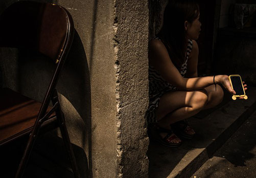 売春のために路上に出された北朝鮮女性. 写真-コリア未来戦略