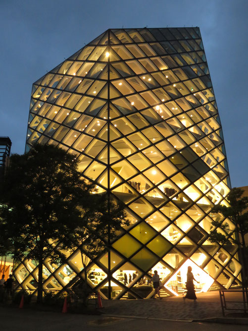 Prada Aoyama, Tokyo architecture tour