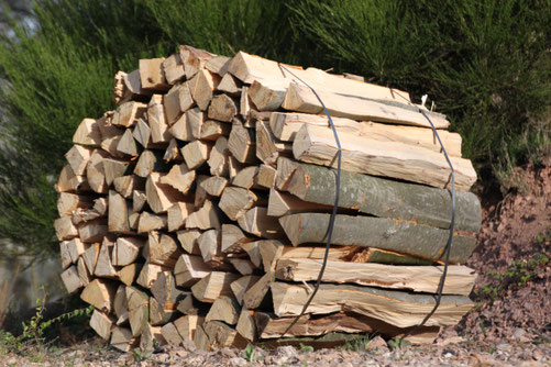 Verkauf von ofenfertigem Brennholz vom Schwarzwaldhof Hölzleberg, Josef Gmeiner in Durbach - https://www.hoelzleberg.de