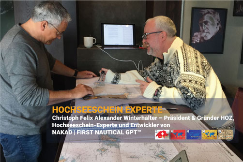 Christoph Felix Alexander Winterhalter unterrichtet Navigation am Kartentisch – Präsident und Gründer des HOZ Hochseezentrums, Entwickler von NAKAD | FIRST NAUTICAL GPT™, dem digitalen Coach für Seefahrt und Hochseeschein-Ausbildung.