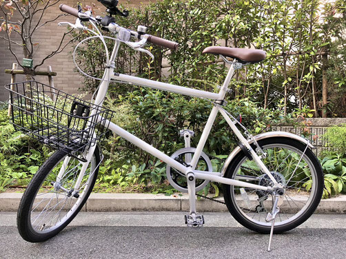 大阪城レンタサイクルのクロスタイプの20インチ自転車です。格安料金でご利用いただけます。電動アシスト自転車ではありません。
