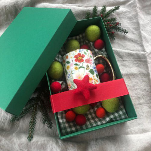 škatla darila darilo obdarovanje gift wrapping buntbox akvarel ustvarjanje geschenke