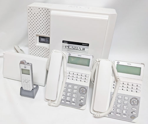 新品・限定４セット！  置型２台とPHS１台  SAXA　最新型番★主装置  PT3000Std-R　４３万円