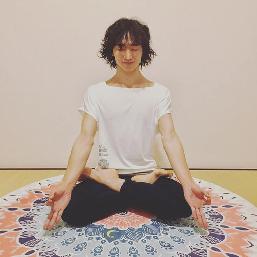 合田賢二ヒョニはじめてのアシュタンガヨガ、ハタヨガ ヴィンヤサフローヨガ GODA KENJI YOGAごうだけんじゴウダケンジ ヒョニ ひょに メンズヨガ 男ヨガ5