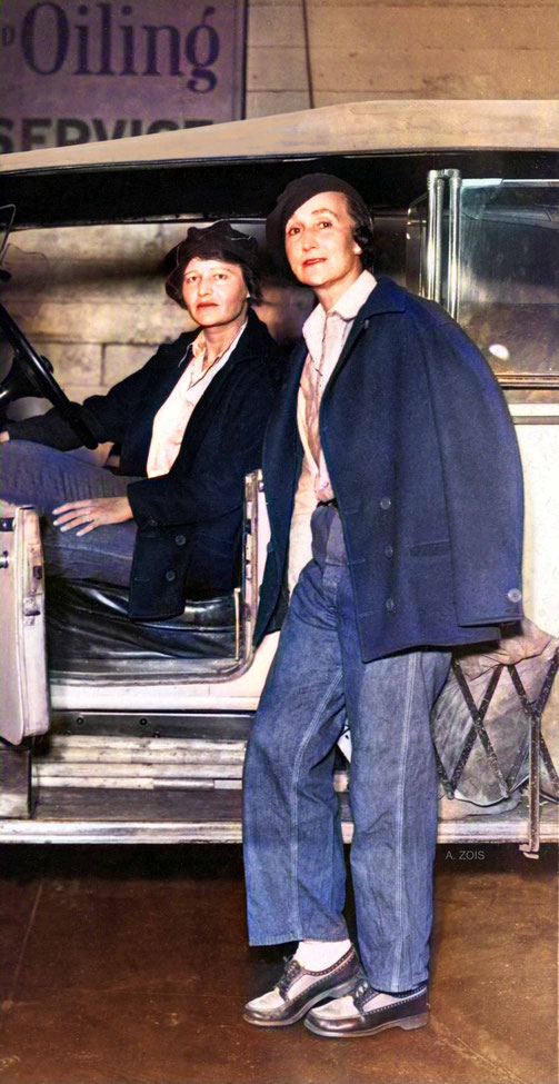 1932 : Elizabeth Patterson ( seated ) with her co-traveller Norina Matchabelli at a service center on their way to California. Image trimmed & colourized by Anthony Zois. Image courtesy of Valerie McKean.