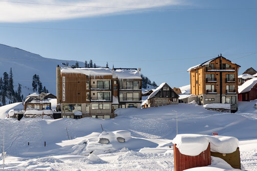 Catski, Bakhmaro, The PIONEERS, Riders Lodge