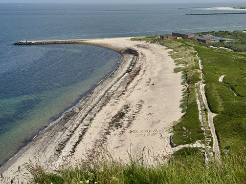 Bild: Nordstrand und Jugendherberge
