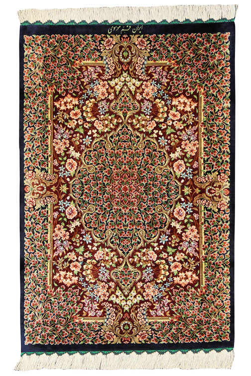 タギーペルシャ絨毯　フロアー向きシルク絨毯