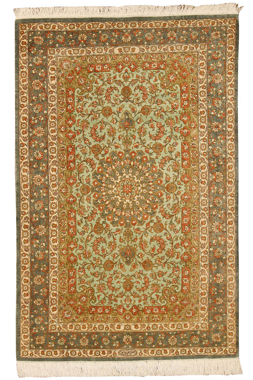 タギーペルシャ絨毯　フロアー向きシルク絨毯