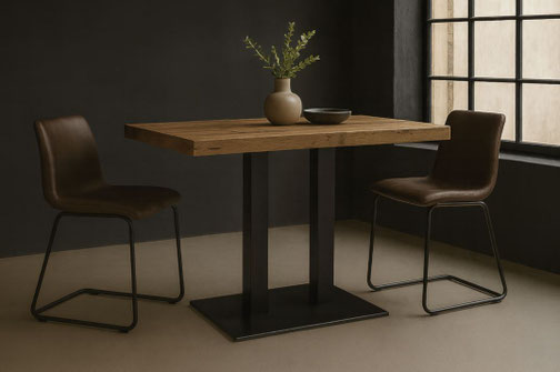 Bistrotisch BT1 aus massiver Eiche mit schwarzem Doppelstahlgestell im modernen Industrial Design