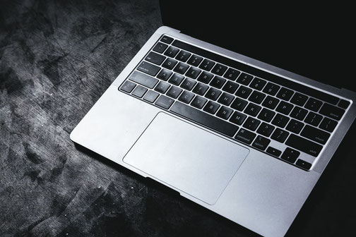 Jimdo 無料版の「限界」とは？ ビジネス利用で有料プラン（START/PRO）にすべき3つの理由