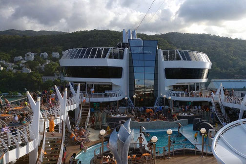 MSC Divina, Pooldeck, Die Traumreiser